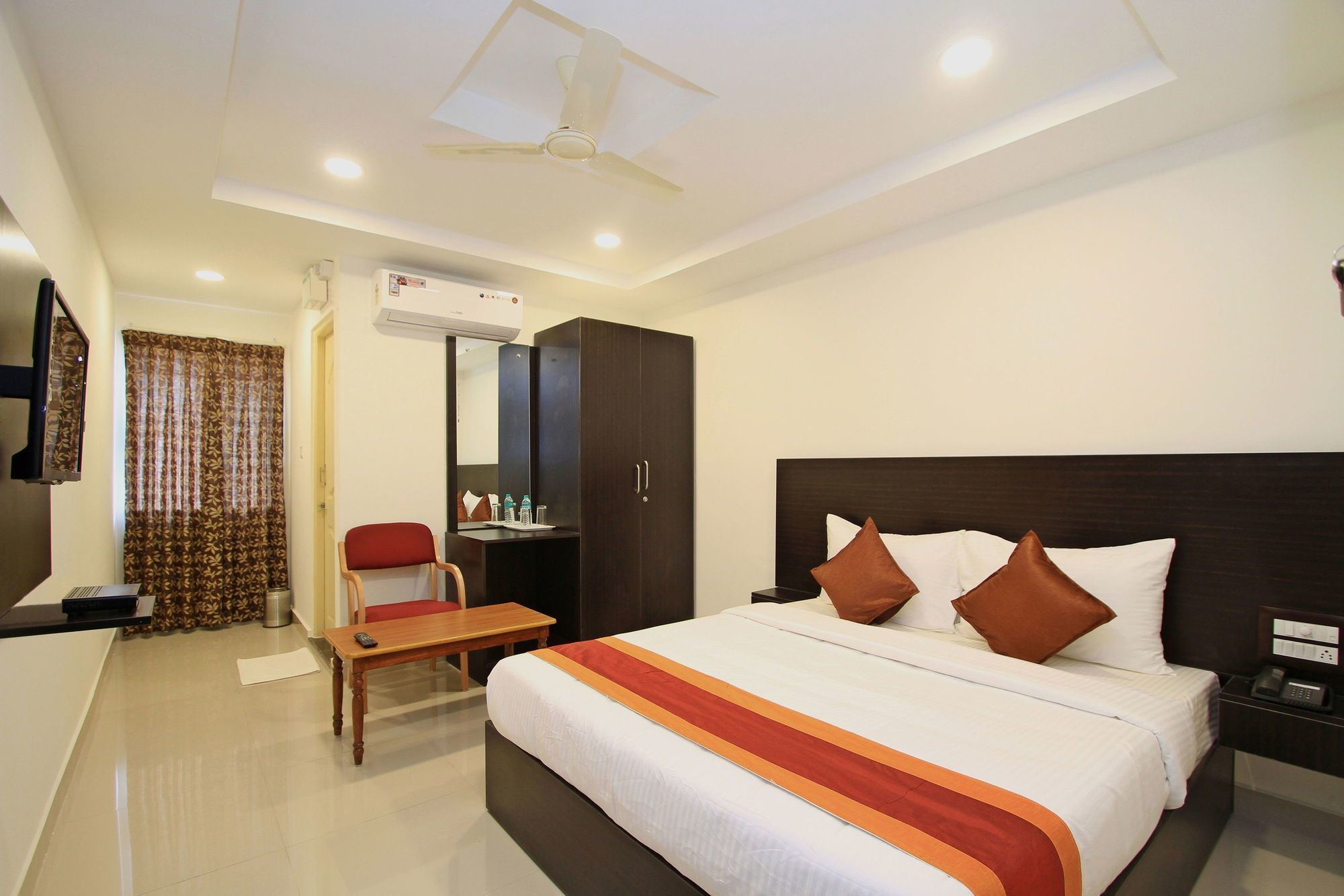 Oyo 4733 Champion Residency Otel Bangalore Dış mekan fotoğraf