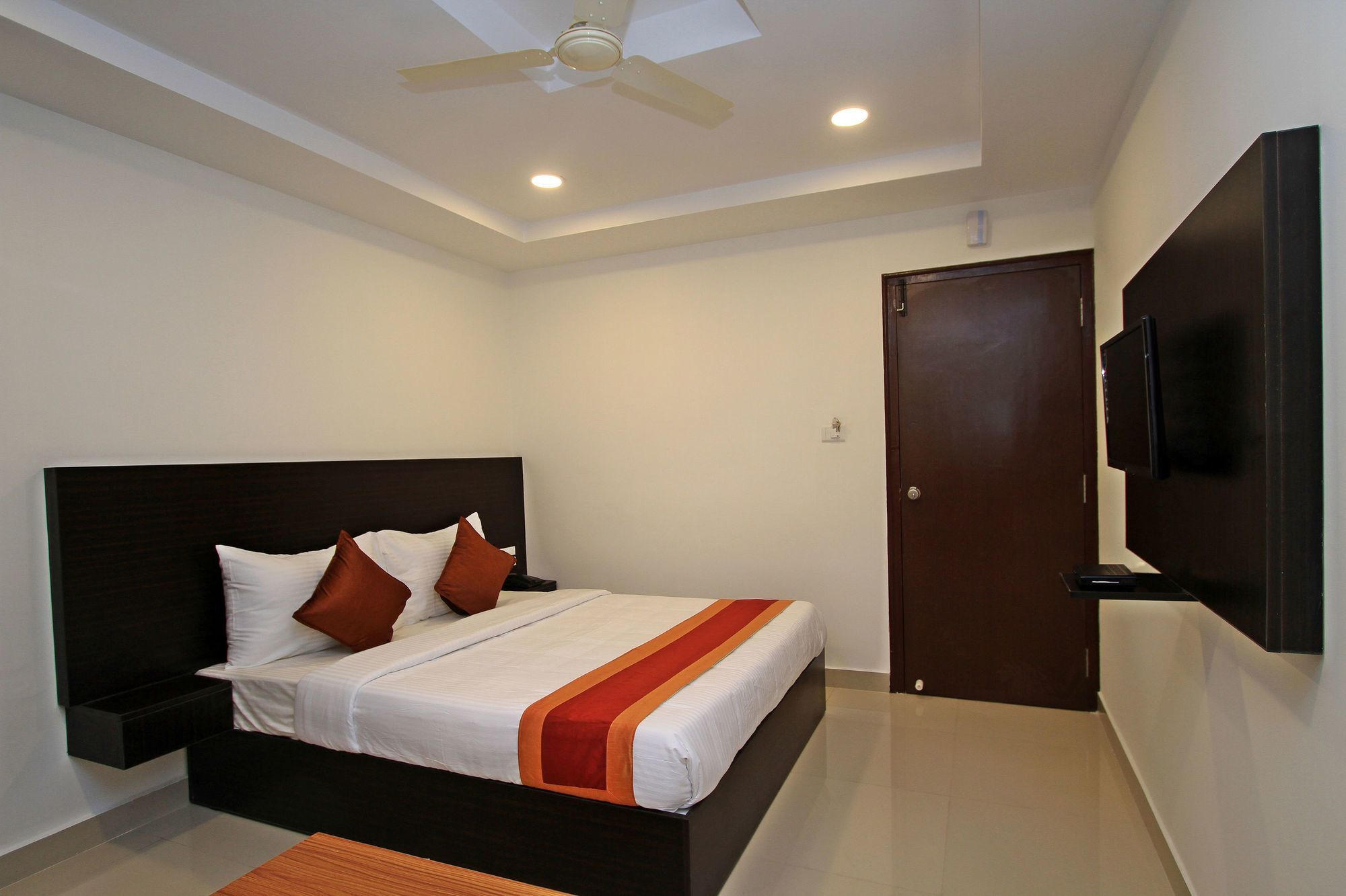 Oyo 4733 Champion Residency Otel Bangalore Dış mekan fotoğraf